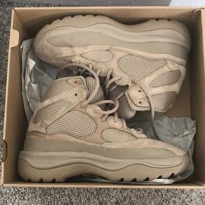 Yezzy Desert Boots Rock Color size 8 US